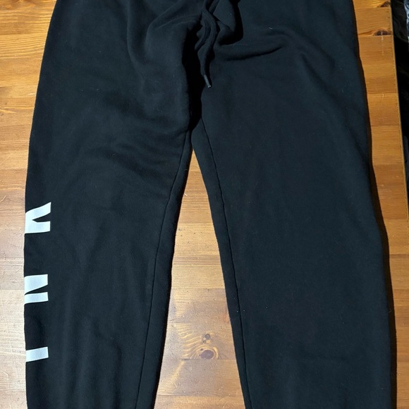 Victoria's Secret PINK Black and Gray Leggings with Branding Strips - Picture 5 of 5
